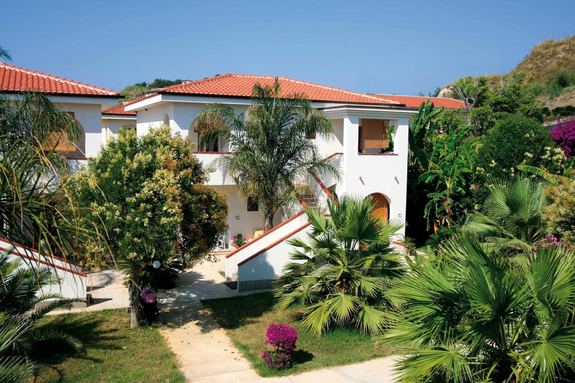 Villaggio Torre Ruffa Robinson Capo Vaticano Kültér fotó