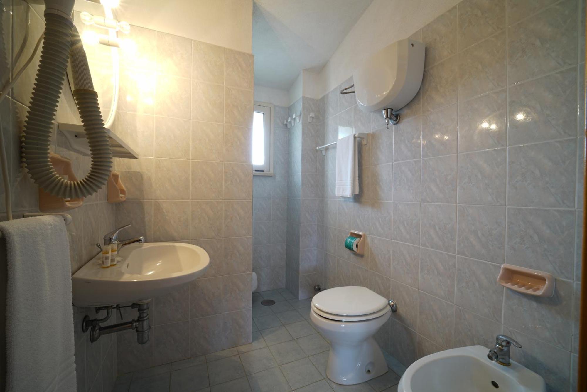 Villaggio Torre Ruffa Robinson Capo Vaticano Szoba fotó